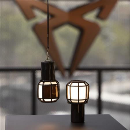 Chispa Lámpara de Mesa portátil exterior 3 intensidades Marset