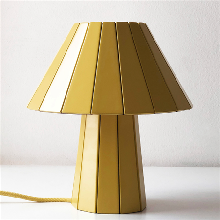 Maja lámpara de mesa